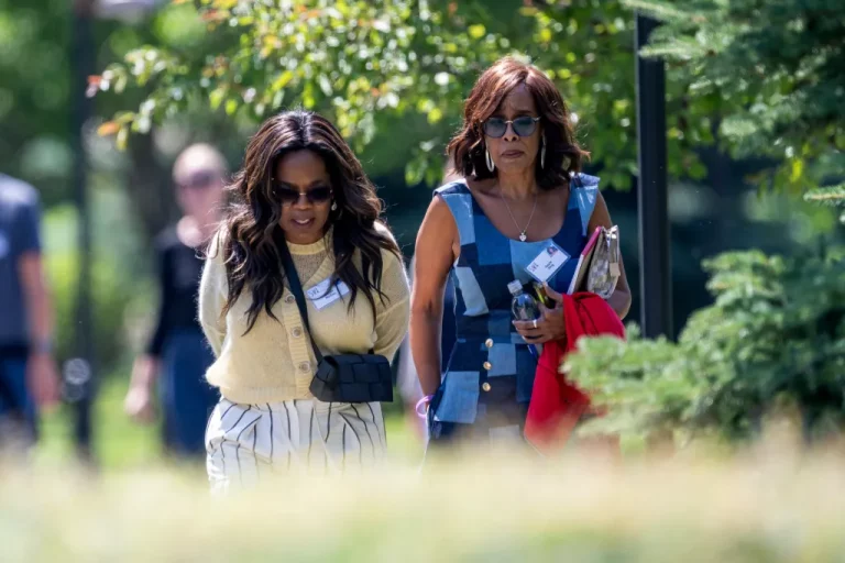 GLORY BE TO GOD! OPRAH WINFREY AND GAYLE KING MAKE IT PLAIN: “WE ARE NOT LESBIANS!” AND SAY, “IF WE WERE GAY, WE WOULD TELL YOU!”