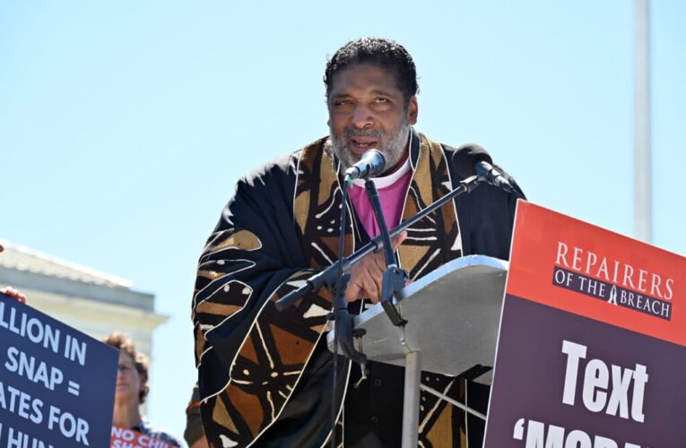 “… AND FAMILY DRAMA JUST WON’T STOP! ” PASTOR WILLIAM BARBER, PRESIDENT OF “REPAIRERS OF THE BREACH,” WHO IS SPENDING HIS LIFE FIGHTING FOR THE POOR, IS BEING ACCUSED BY HIS EX-WIFE REBECCA BARBER OF PAYING HER ALIMONY FROM THE FINANCES OF HIS NONPROFIT