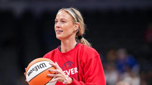 sophie cunningham wnba